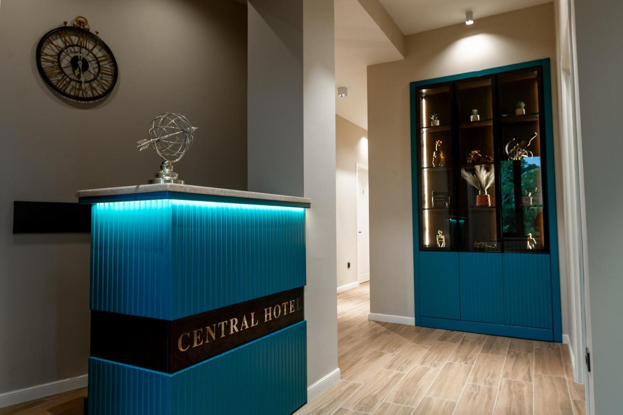 Central Hotel Kutaiszi Kültér fotó