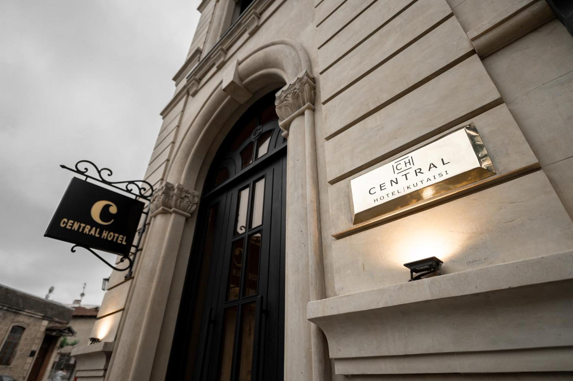 Central Hotel Kutaiszi Kültér fotó