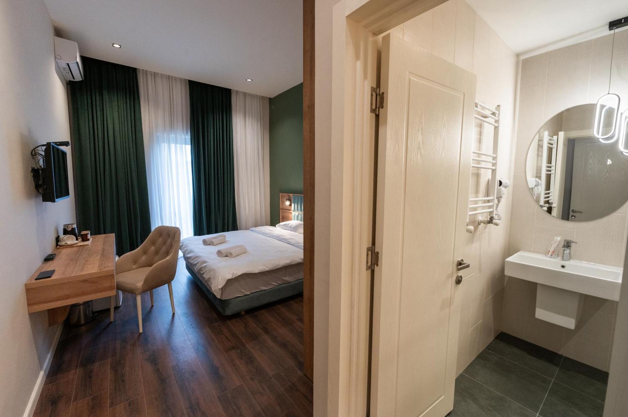 Central Hotel Kutaiszi Kültér fotó